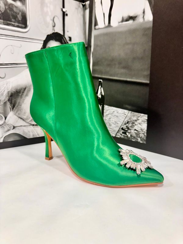 Carrie Pumps