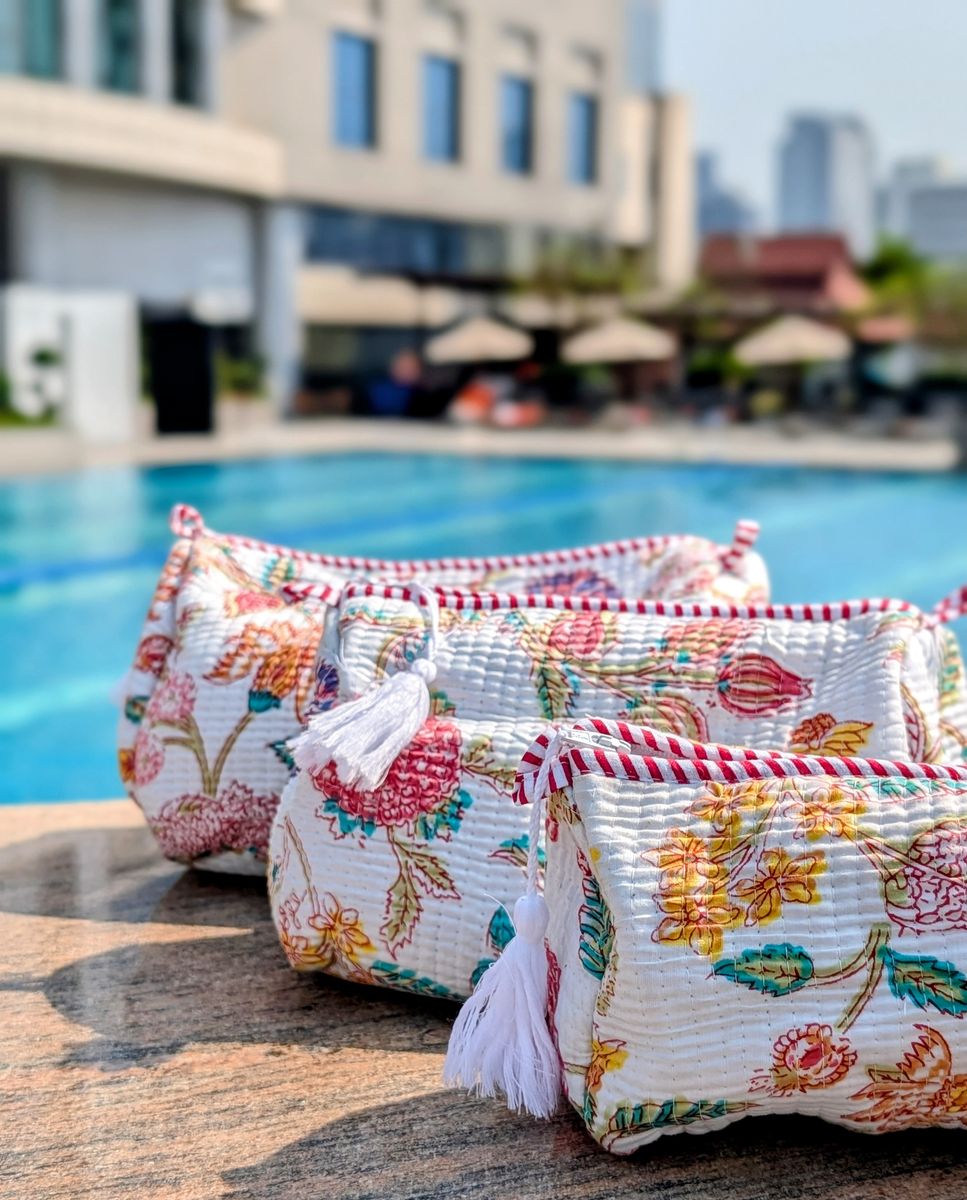 Toilet Bag White 3 Pieces