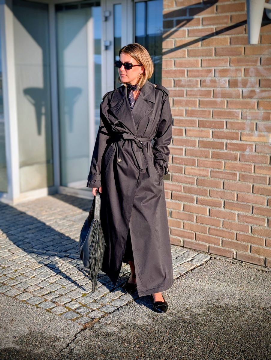 Gilana Trenchcoat Ichi