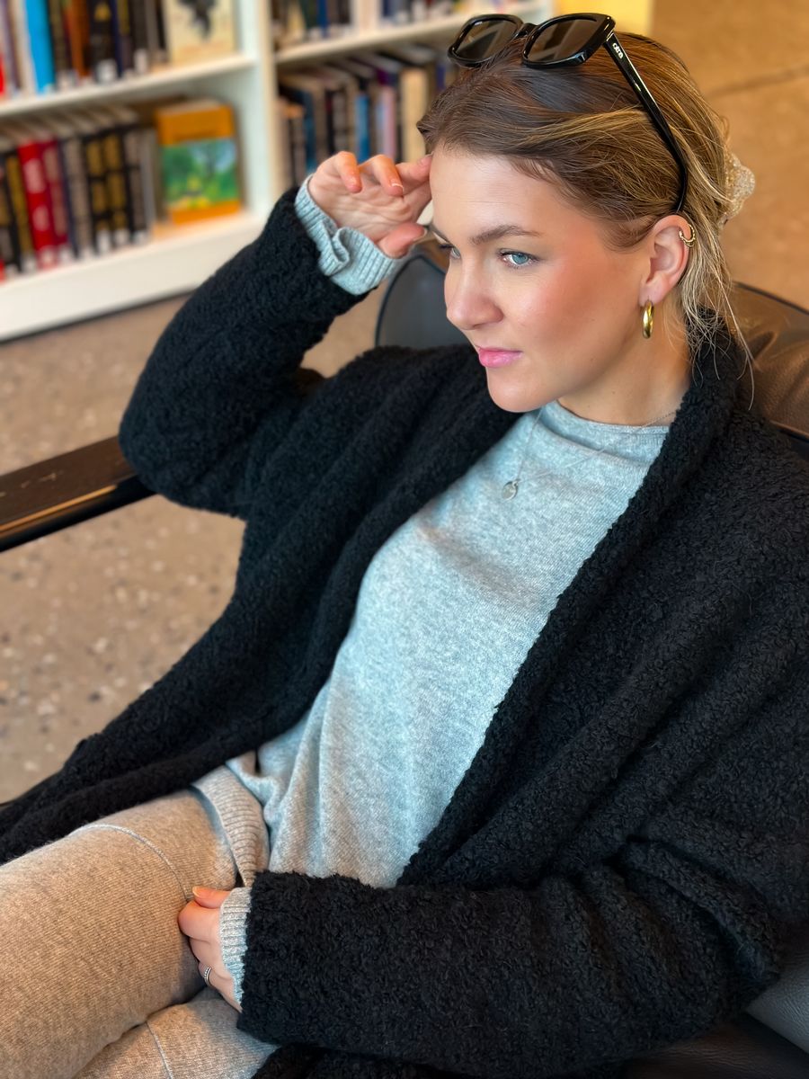 Merild Cardigan Reunion